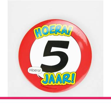 BUTTON XL 5 JAAR